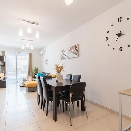 2 Bedroom In Central St Julians Prime Location In Paceville Apt 3 By Vaganza Saint Julian's Exteriér fotografie