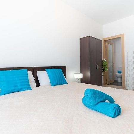2 Bedroom In Central St Julians Prime Location In Paceville Apt 3 By Vaganza Saint Julian's Exteriér fotografie