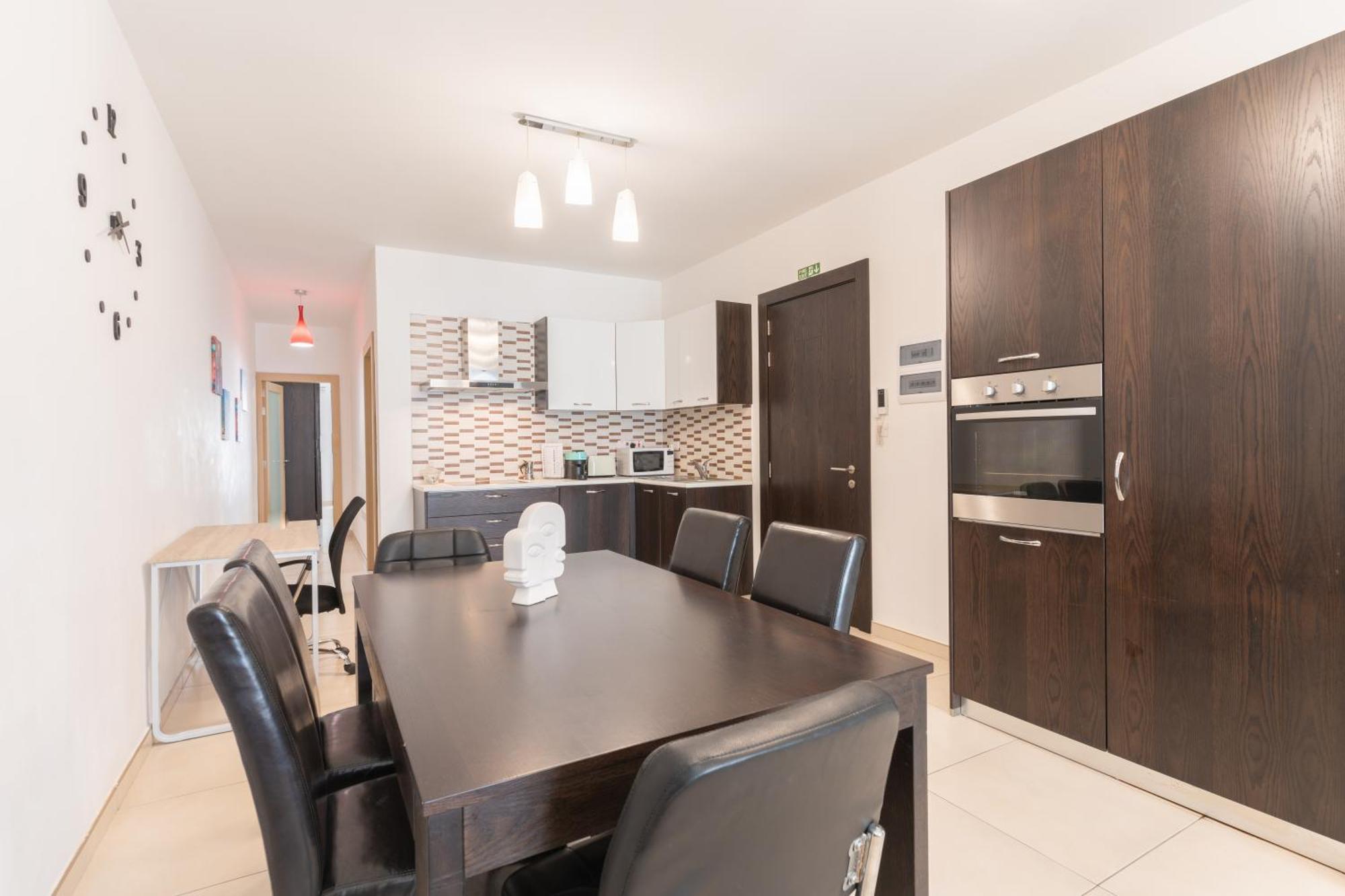 2 Bedroom In Central St Julians Prime Location In Paceville Apt 3 By Vaganza Saint Julian's Exteriér fotografie