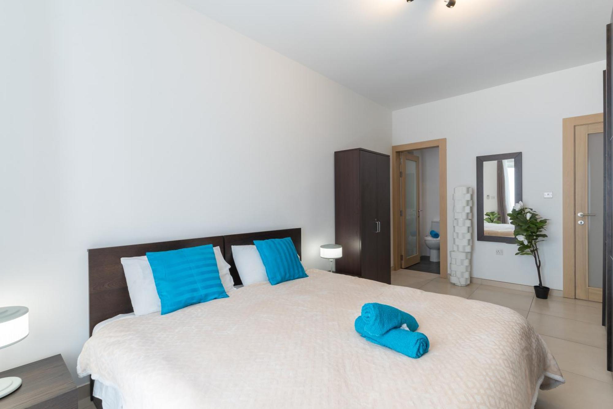 2 Bedroom In Central St Julians Prime Location In Paceville Apt 3 By Vaganza Saint Julian's Exteriér fotografie
