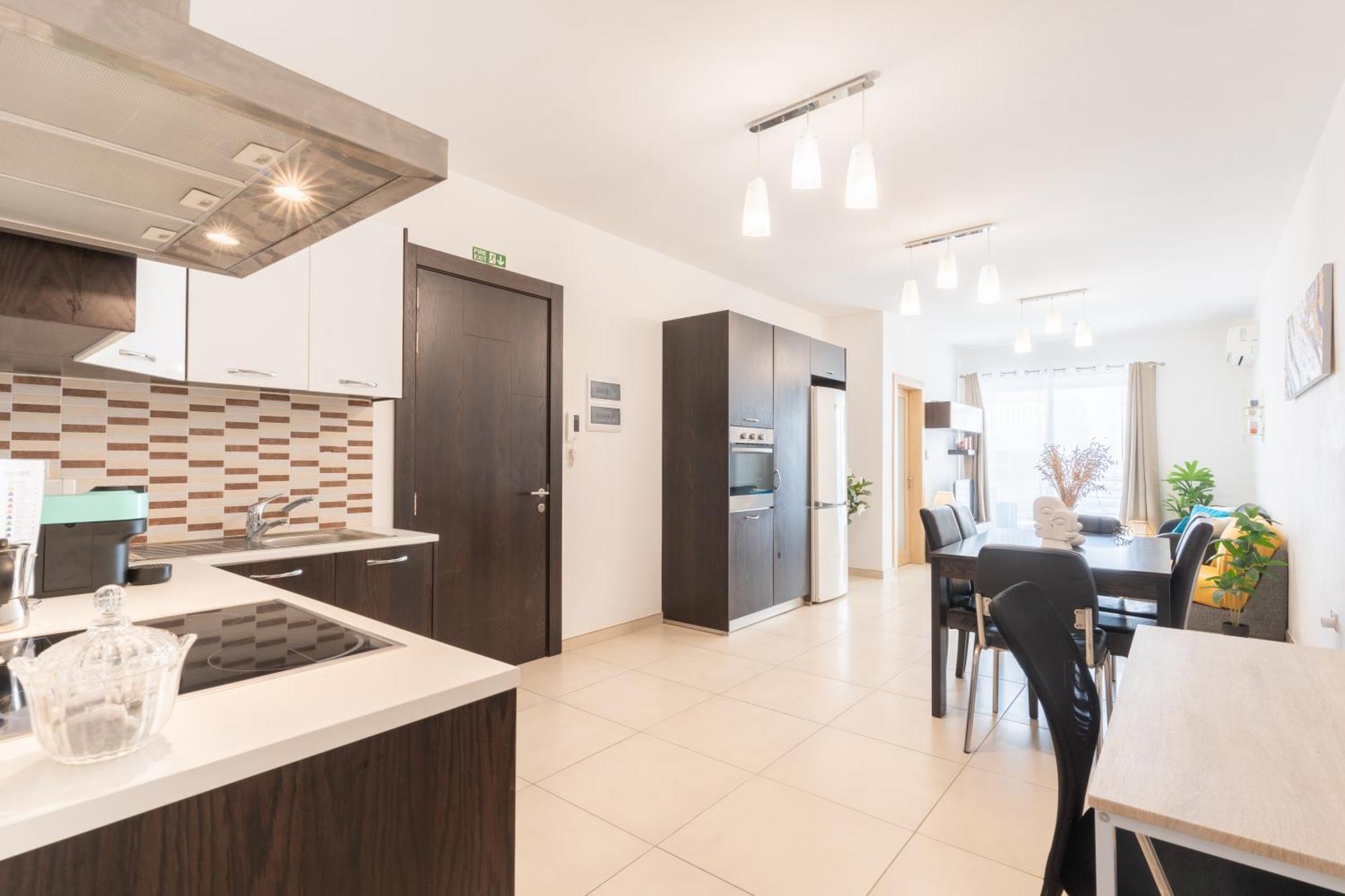2 Bedroom In Central St Julians Prime Location In Paceville Apt 3 By Vaganza Saint Julian's Exteriér fotografie