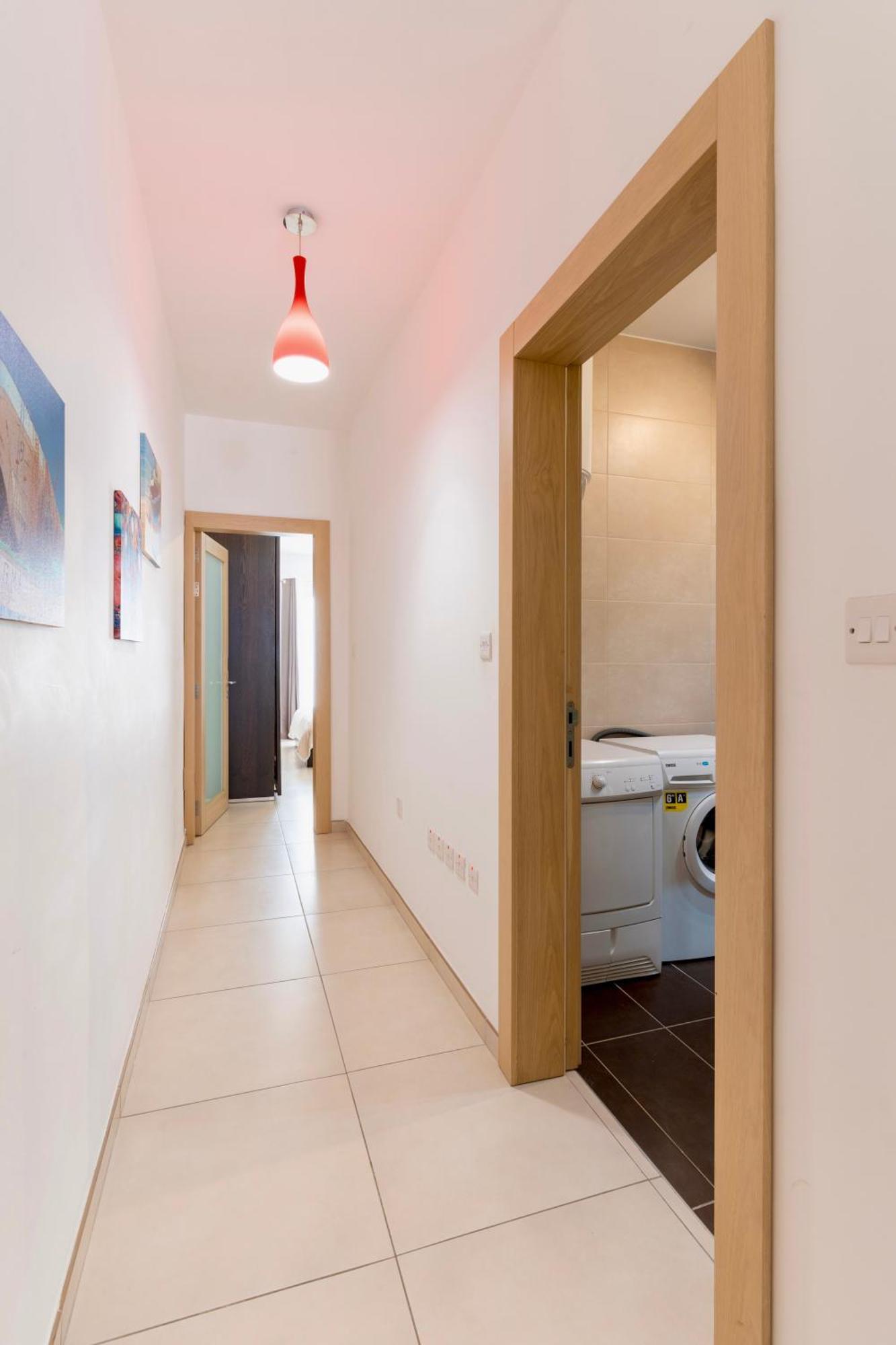2 Bedroom In Central St Julians Prime Location In Paceville Apt 3 By Vaganza Saint Julian's Exteriér fotografie