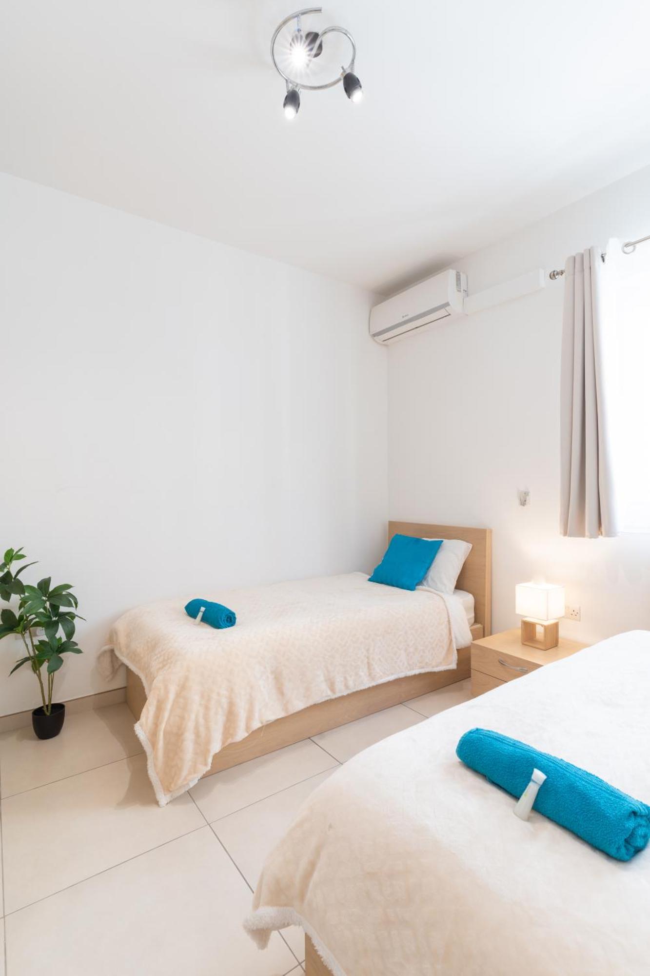 2 Bedroom In Central St Julians Prime Location In Paceville Apt 3 By Vaganza Saint Julian's Exteriér fotografie